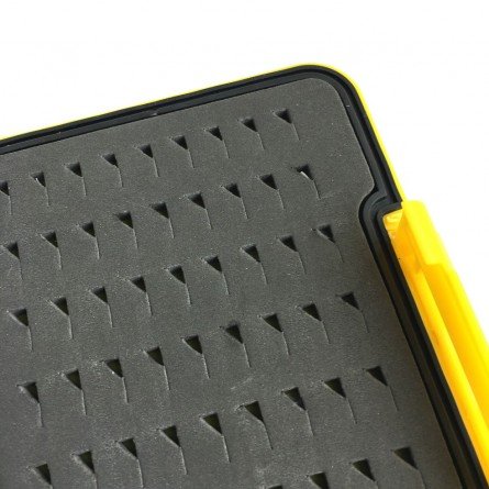Waterproof fly box